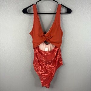 NWT Cupshe Delicate Blooms Twist Front Cutout Monokini Swimsuit